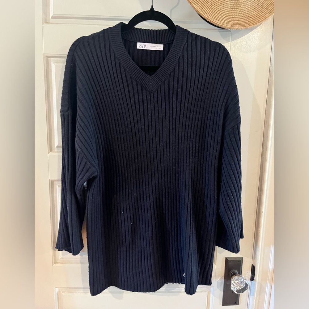 Zara Black V-Neck Sweater with Chunky Knit